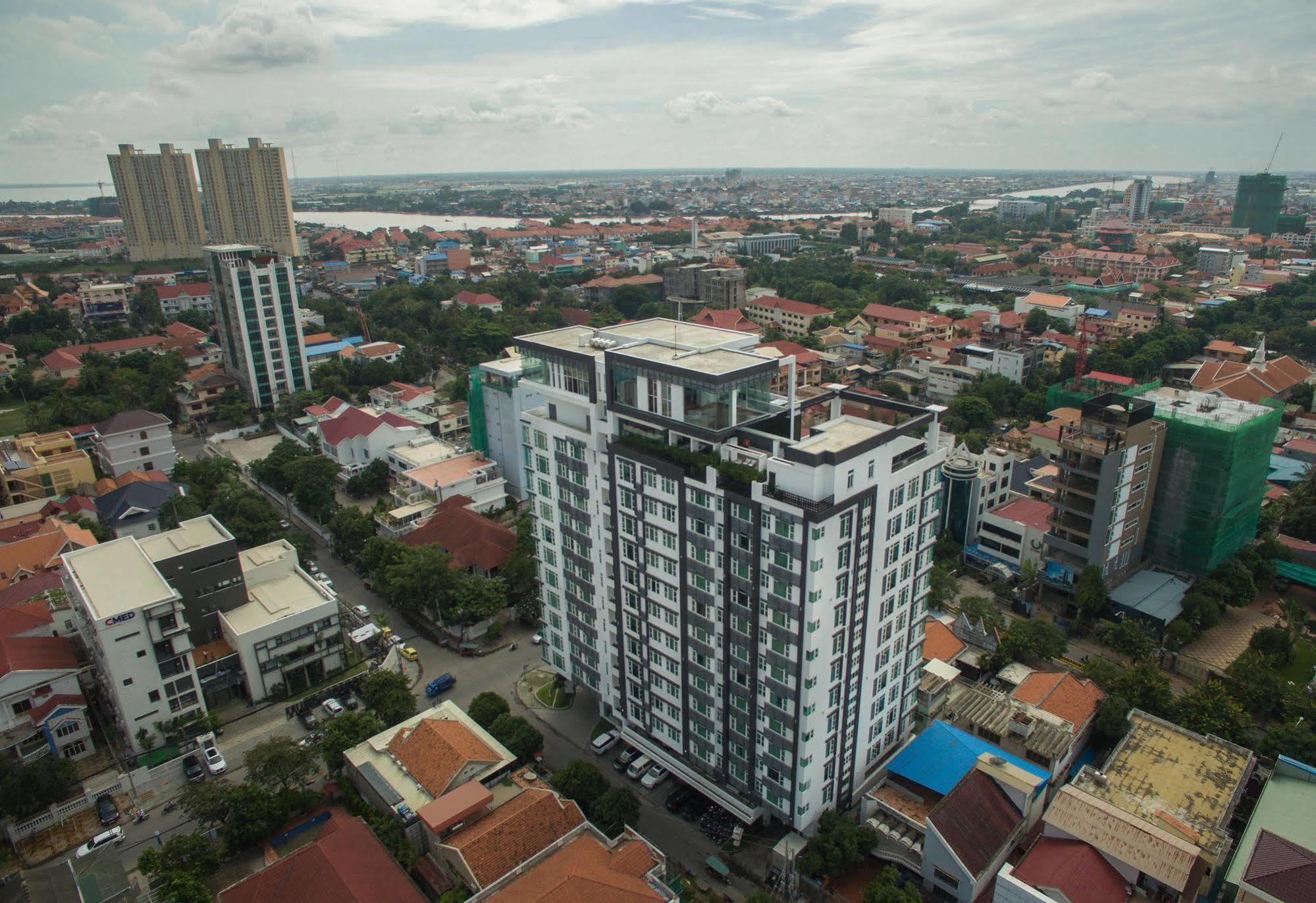 Naki Suites @ Silvertown Phnom Penh Eksteriør bilde